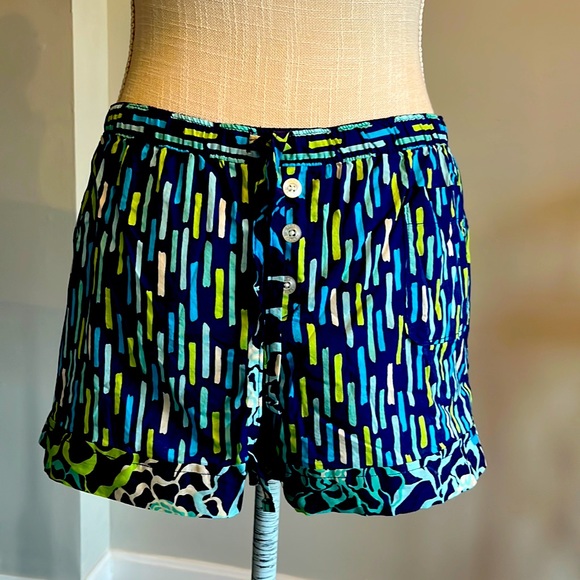 VERA BRADLEY. Multicolor shorts. - Picture 1 of 5